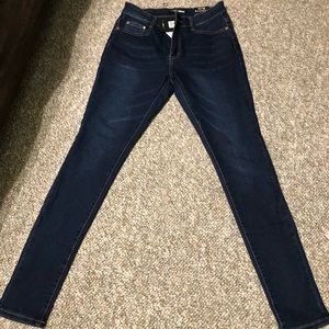Fashion Nova Skinny Jeans.